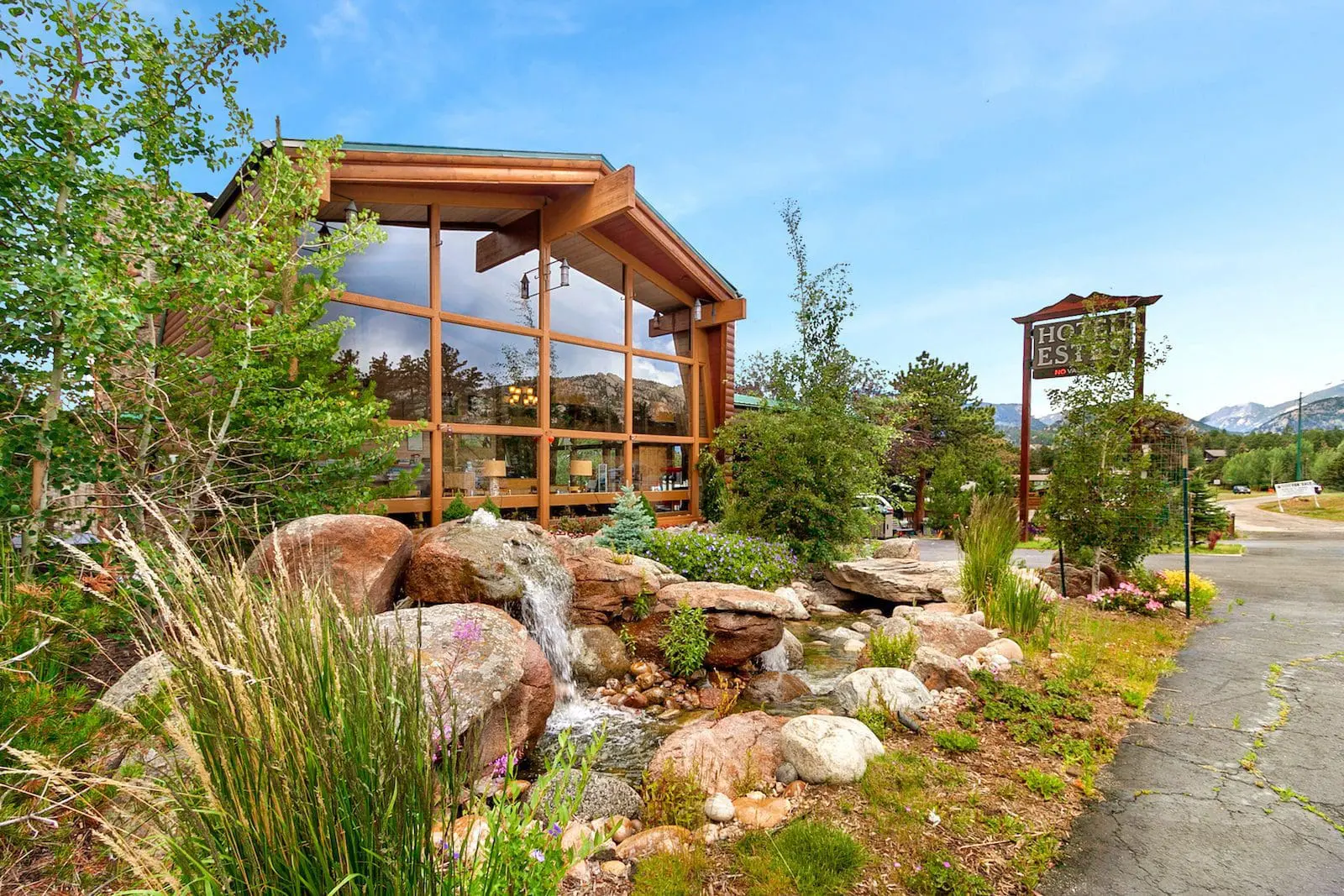 Loveland, CO Commercial Landscape Maintenance